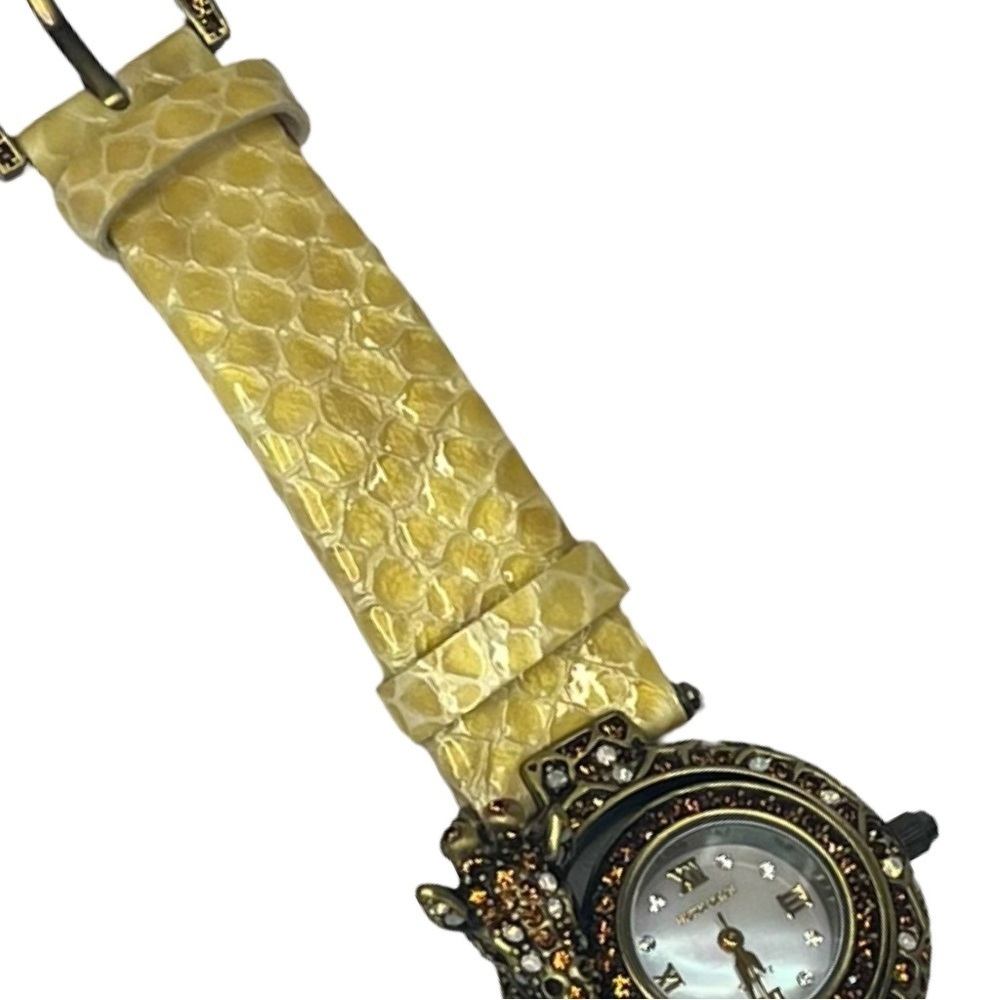 Heidi Daus “Spotted Beauty” Giraffe Watch with Leather Strap - Picture 3 of 9
